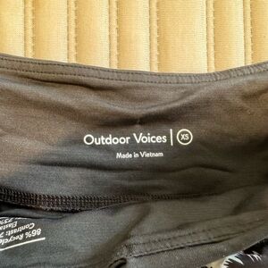 Outdoor voices black and white print shorts XS